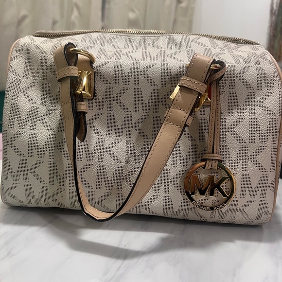 Michael Kors Cream Satchel Bag - Picture 1 of 5
